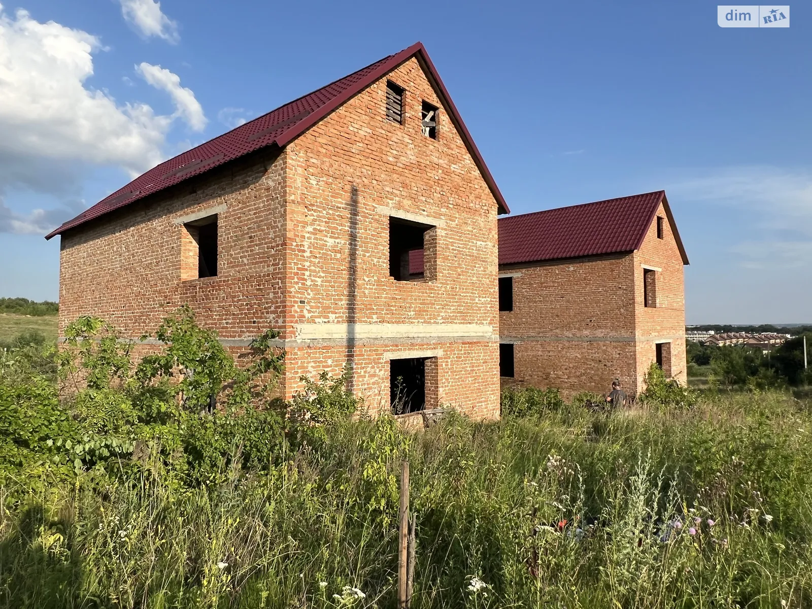 Продається будинок 2 поверховий 200 кв. м з каміном, цена: 75000 $ - фото 1