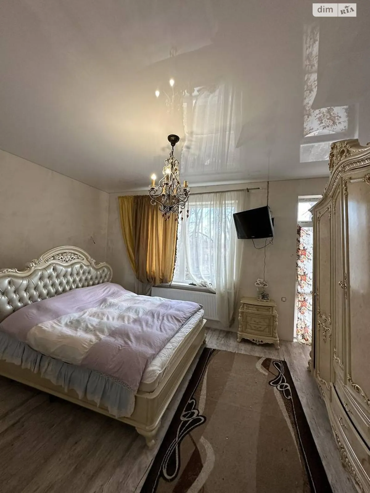 Продается дом на 2 этажа 194 кв. м с гаражом, цена: 200000 $ - фото 1