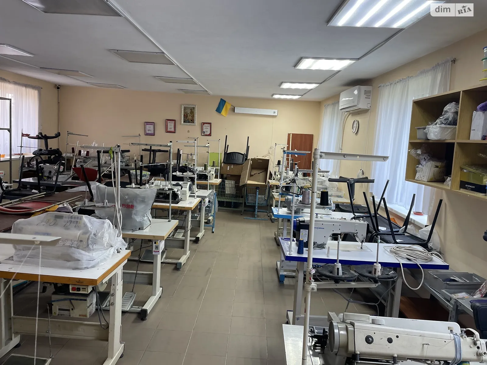 Продается помещения свободного назначения 180 кв. м в 3-этажном здании, цена: 120000 $ - фото 1
