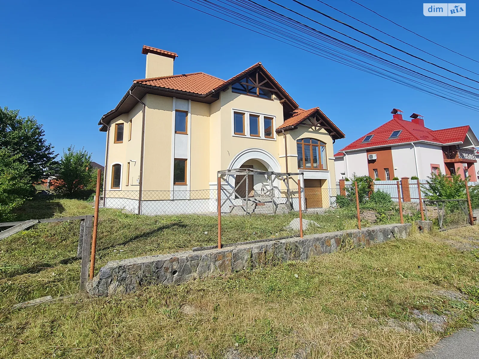 Продается дом на 3 этажа 415 кв. м с террасой, цена: 280000 $ - фото 1