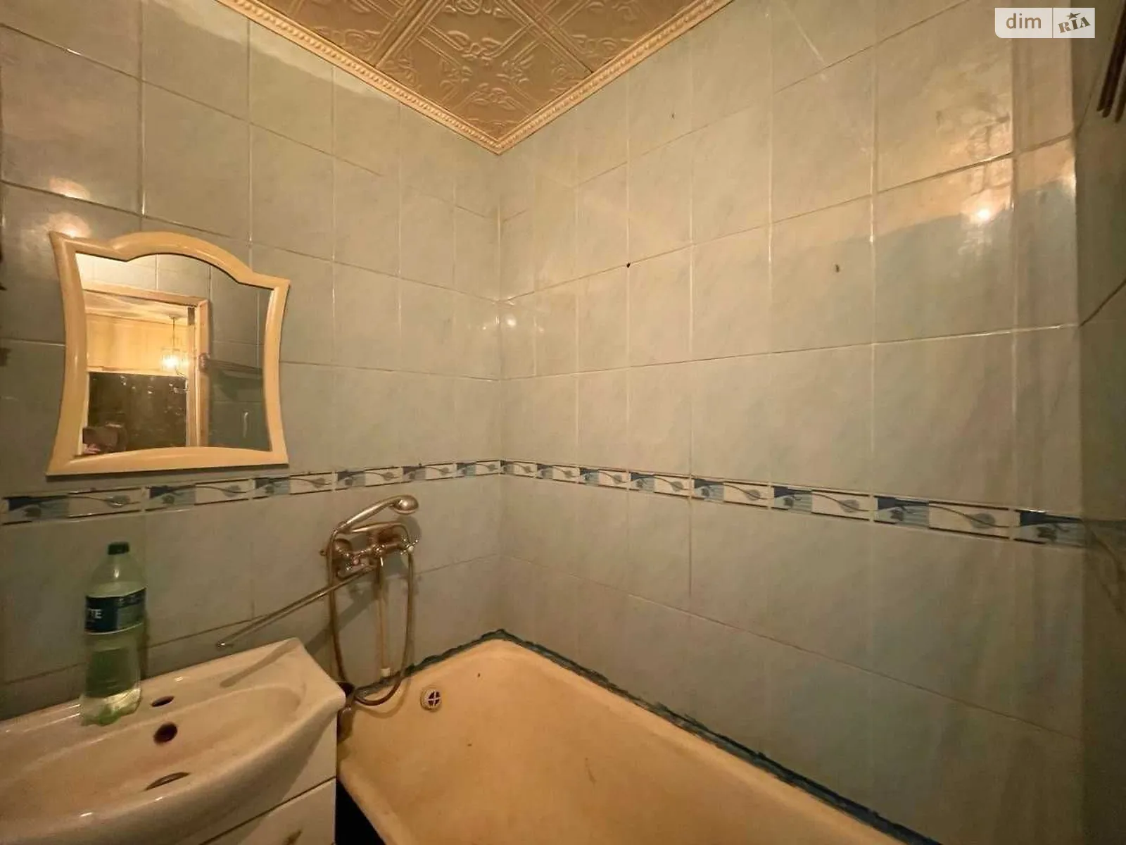Продается 3-комнатная квартира 63 кв. м в Днепре, ул. Квитки Цисык(Королевой Гули), 14А - фото 1