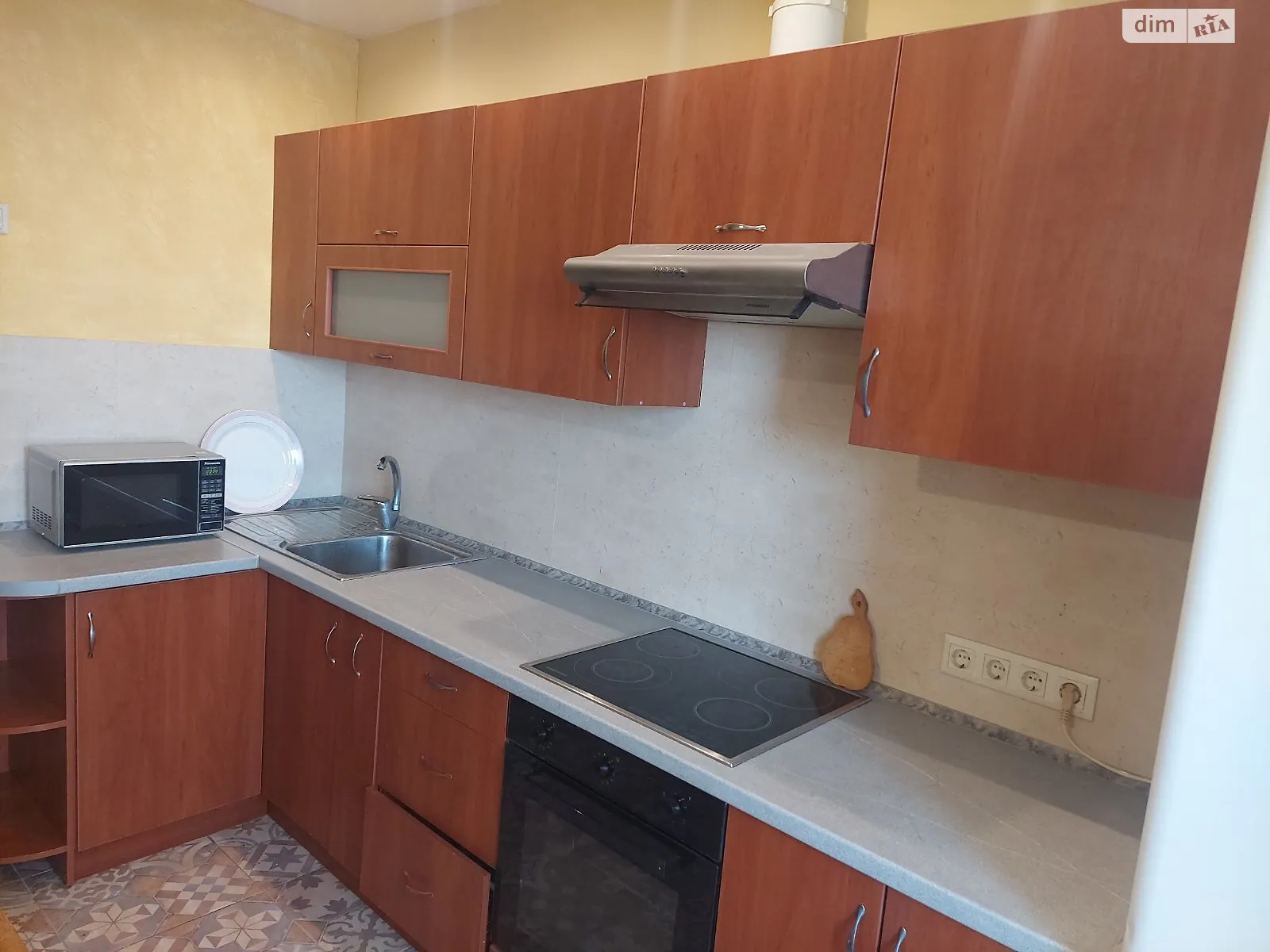 Продається 1-кімнатна квартира 43.2 кв. м у Одесі, вул. Середньофонтанська, 30/1 - фото 1