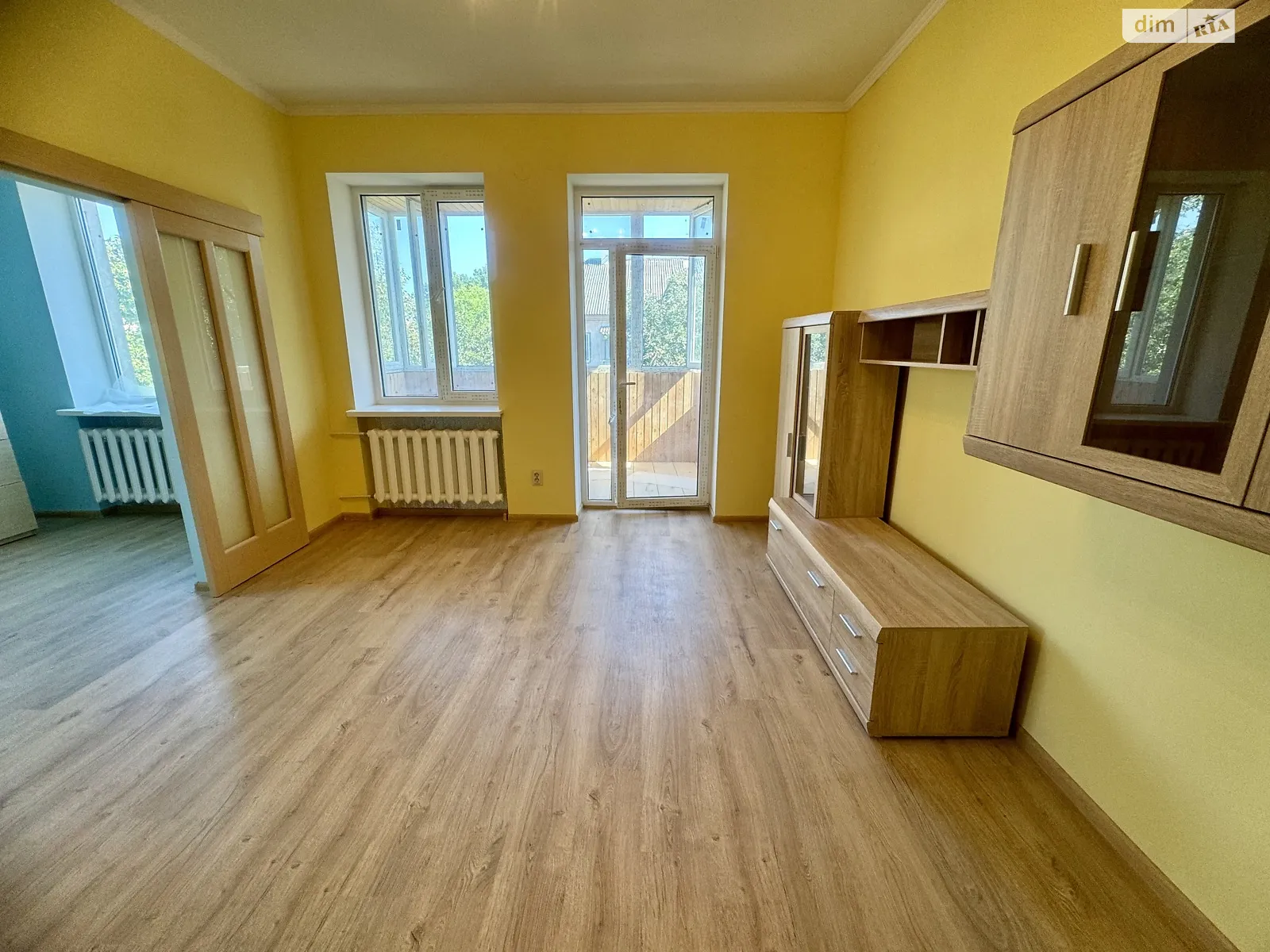 Продается 2-комнатная квартира 43 кв. м в Здолбунове, ул. Кармелюка - фото 1