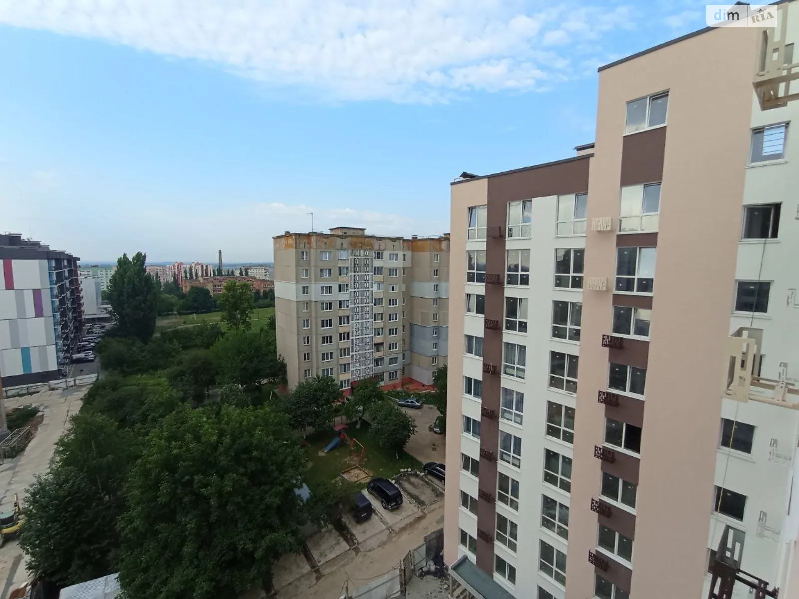 Продается 2-комнатная квартира 52 кв. м в Ровно, ул. Соборная, 289 - фото 1
