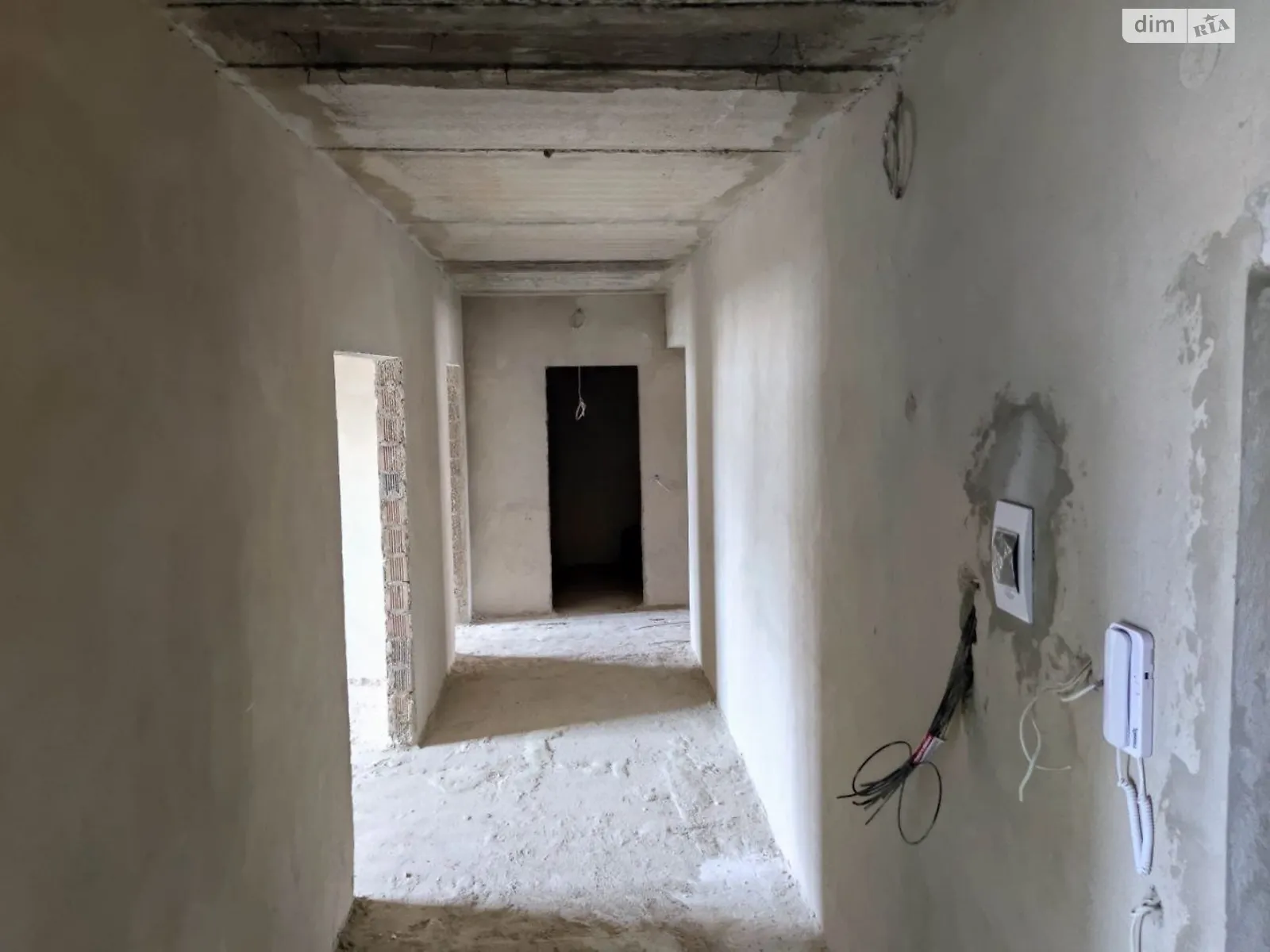 Продается 3-комнатная квартира 101 кв. м в Черновцах, ул. Героев Майдана, 53 - фото 1
