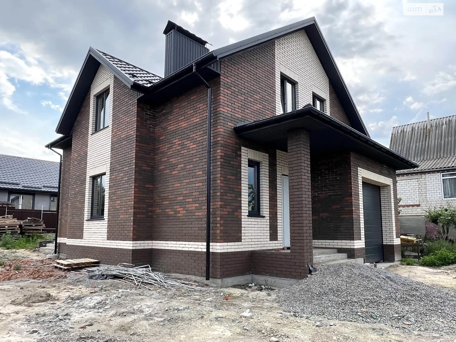 Продается дом на 2 этажа 136 кв. м с террасой, цена: 95000 $ - фото 1