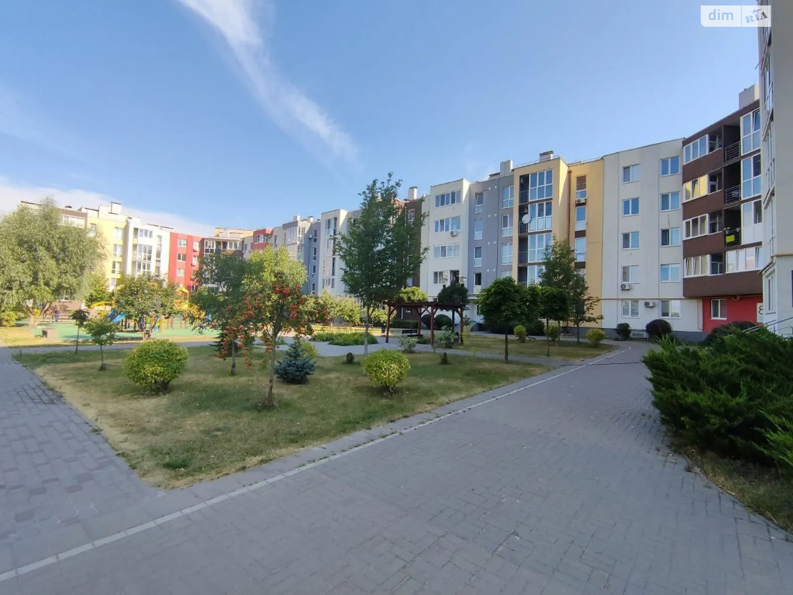 Продается 1-комнатная квартира 41 кв. м в Буче, ул. Бориса Гмыри, 9 - фото 1