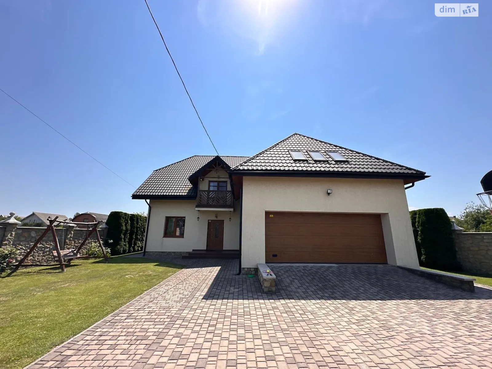 Продается дом на 2 этажа 286.8 кв. м с беседкой, цена: 210000 $ - фото 1