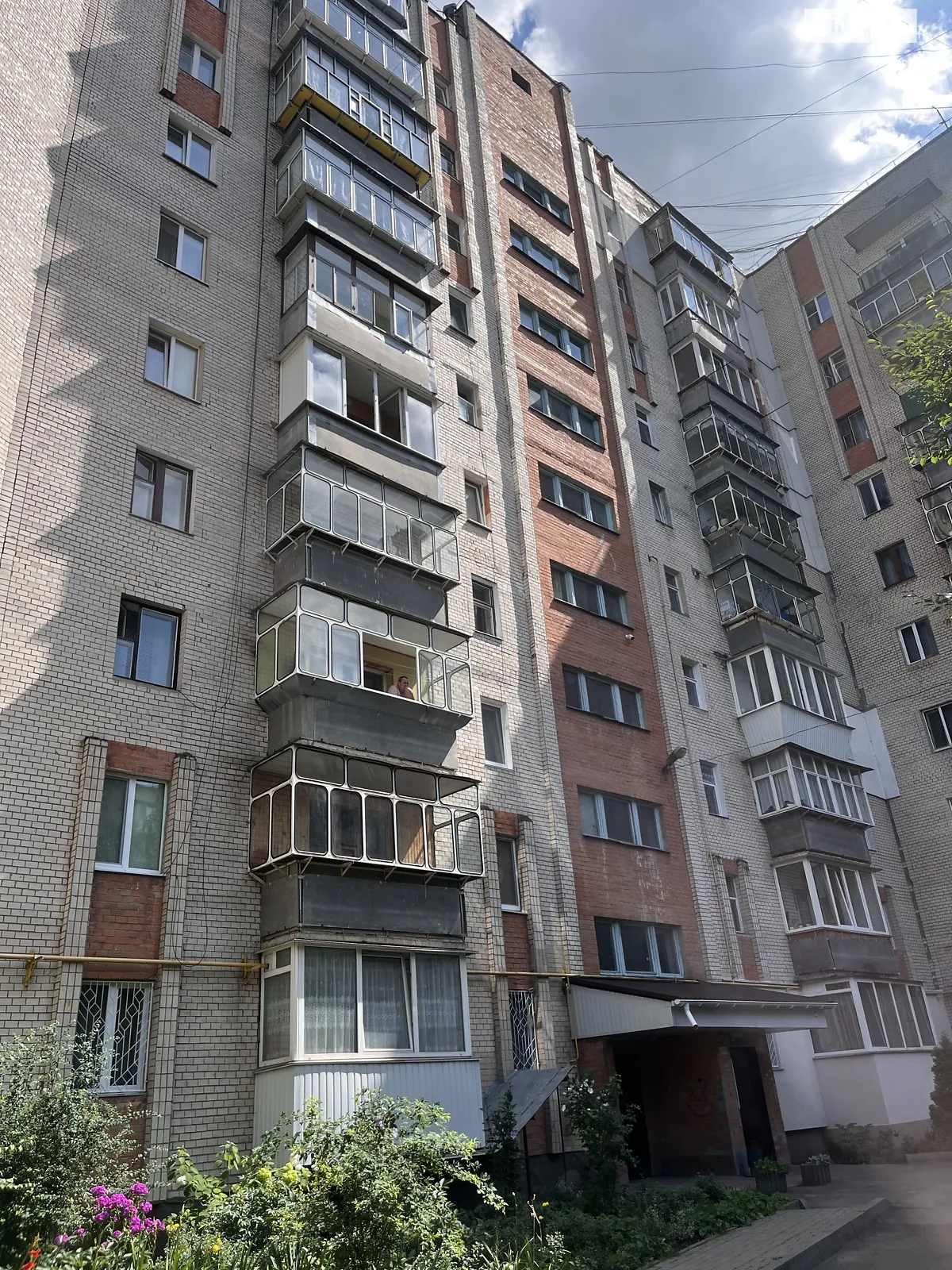Продается 3-комнатная квартира 63.9 кв. м в Хмельницком, цена: 45500 $ - фото 1