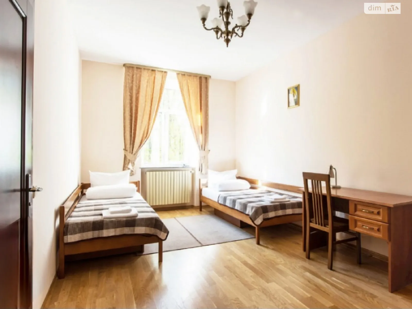 Сдается в аренду комната 310 кв. м в Киеве, цена: 2500 грн - фото 1