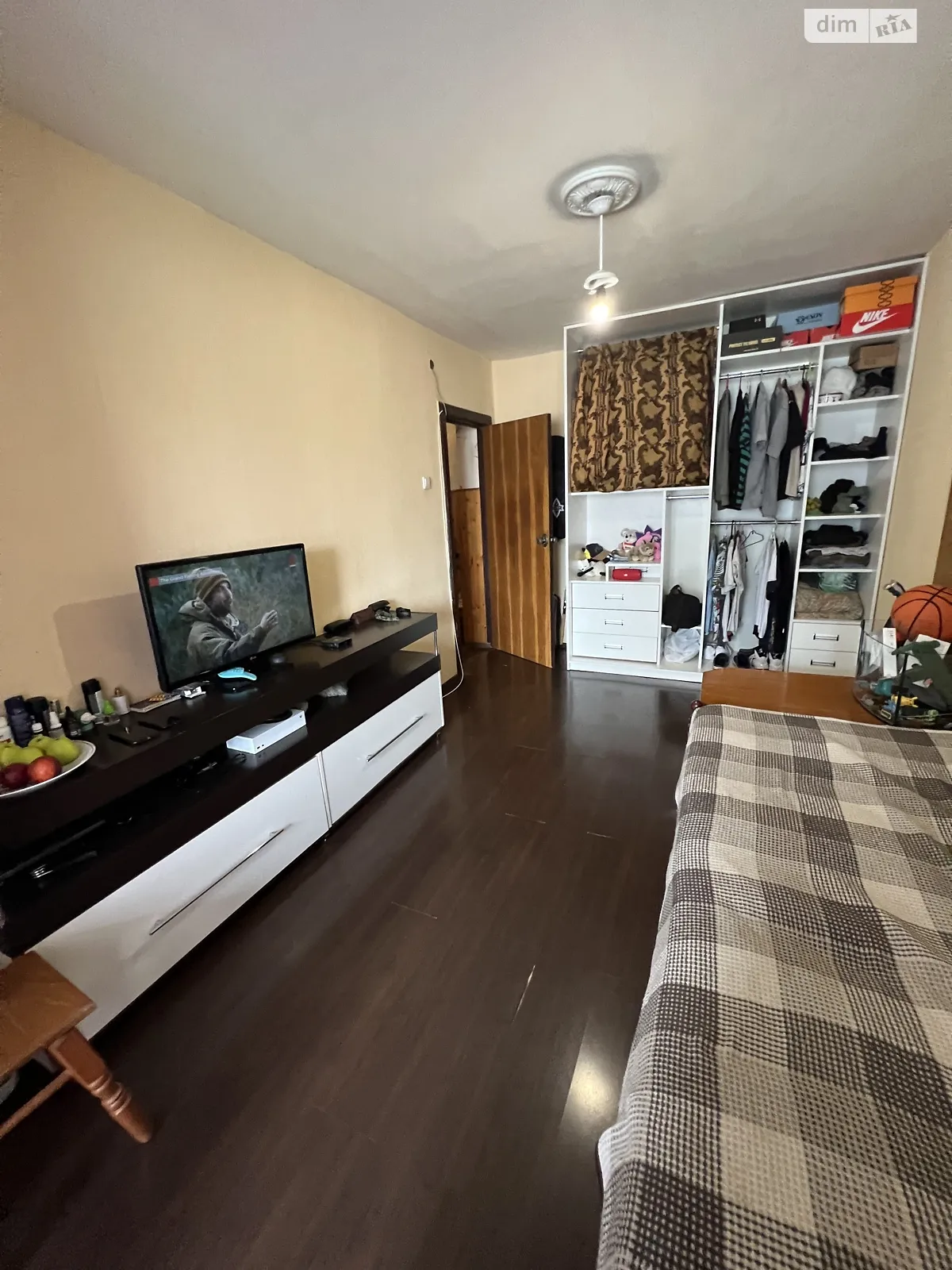 Продается 2-комнатная квартира 60 кв. м в Ужгороде, ул. 15-го батальона(Маресьева), 9 - фото 1