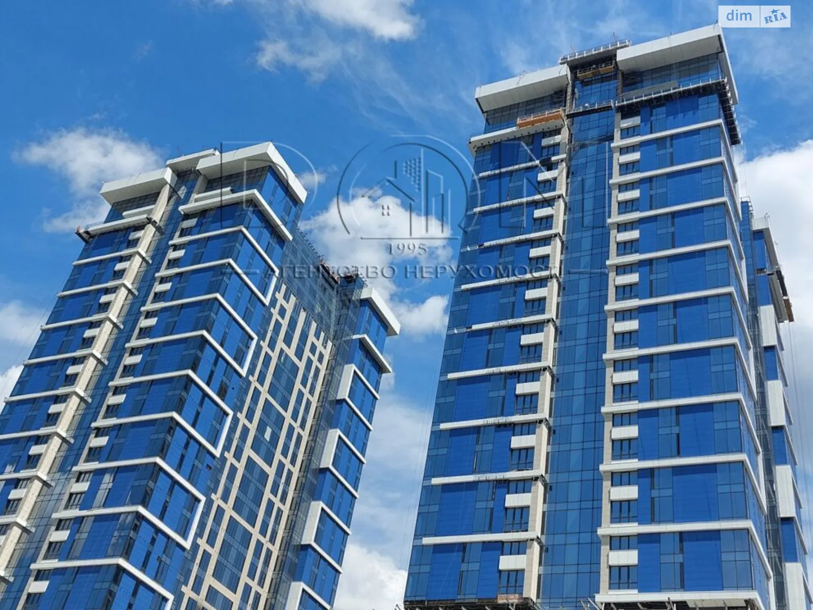 Продается 3-комнатная квартира 107 кв. м в Киеве, ул. Зверинецкая, 72 - фото 1