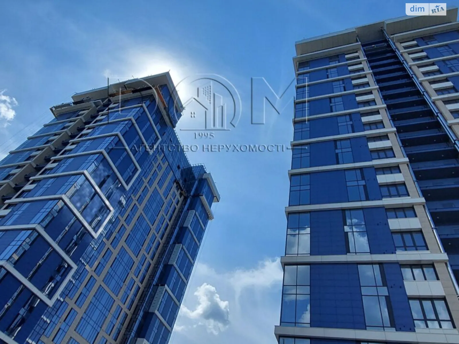 Продается 1-комнатная квартира 57 кв. м в Киеве, ул. Зверинецкая, 72 - фото 1