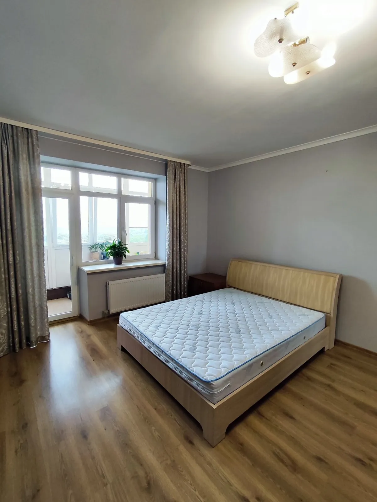 Продається 1-кімнатна квартира 42.7 кв. м у Чернівцях - фото 1