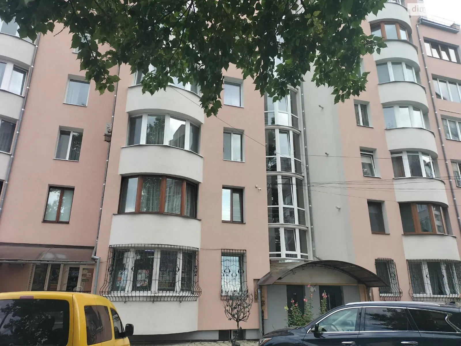 3-комнатная квартира 121.3 кв. м в Тернополе, ул. Ольховая - фото 1