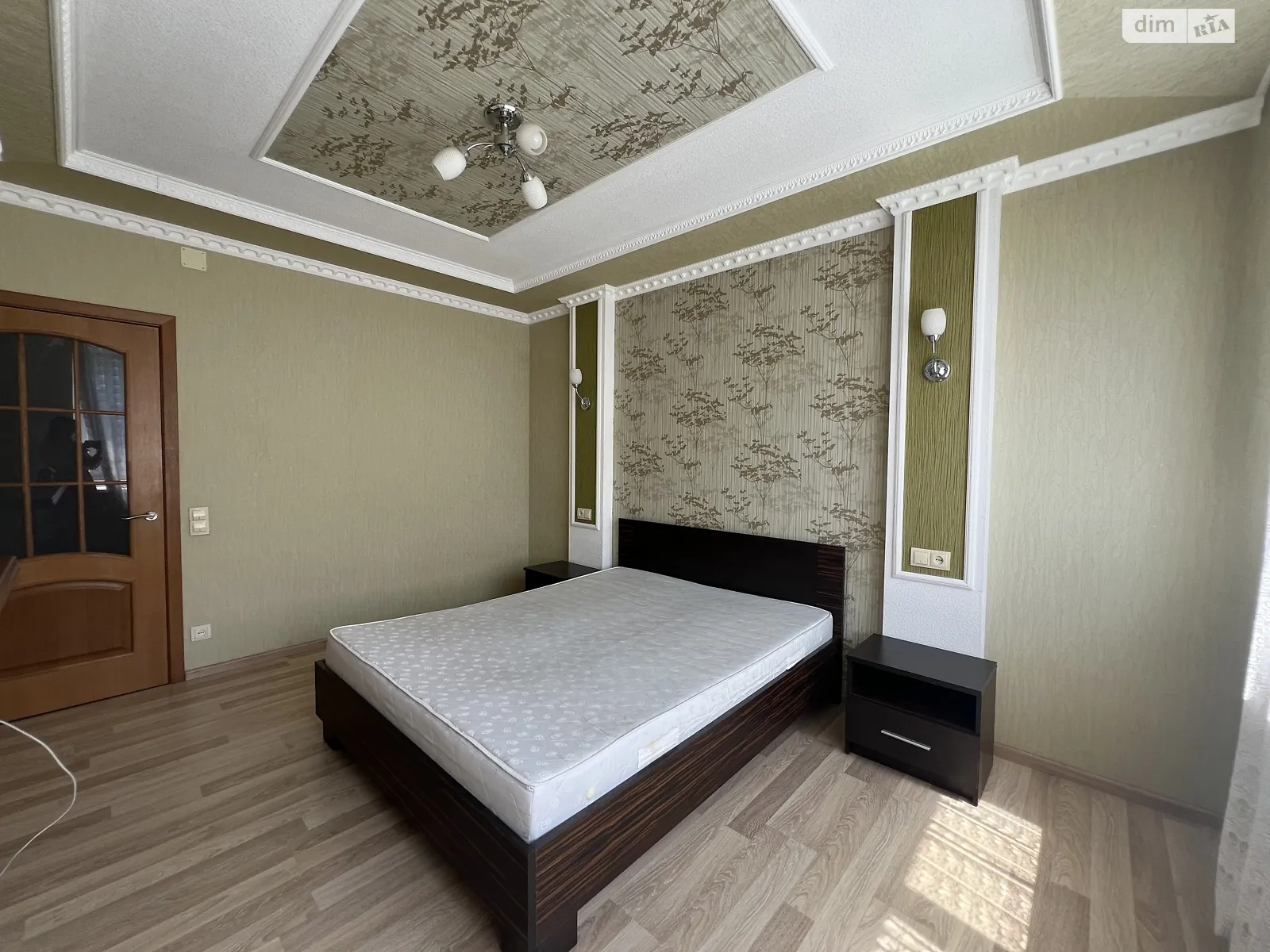 Продается 1-комнатная квартира 46 кв. м в Львове, ул. Васильченко, 14 - фото 1