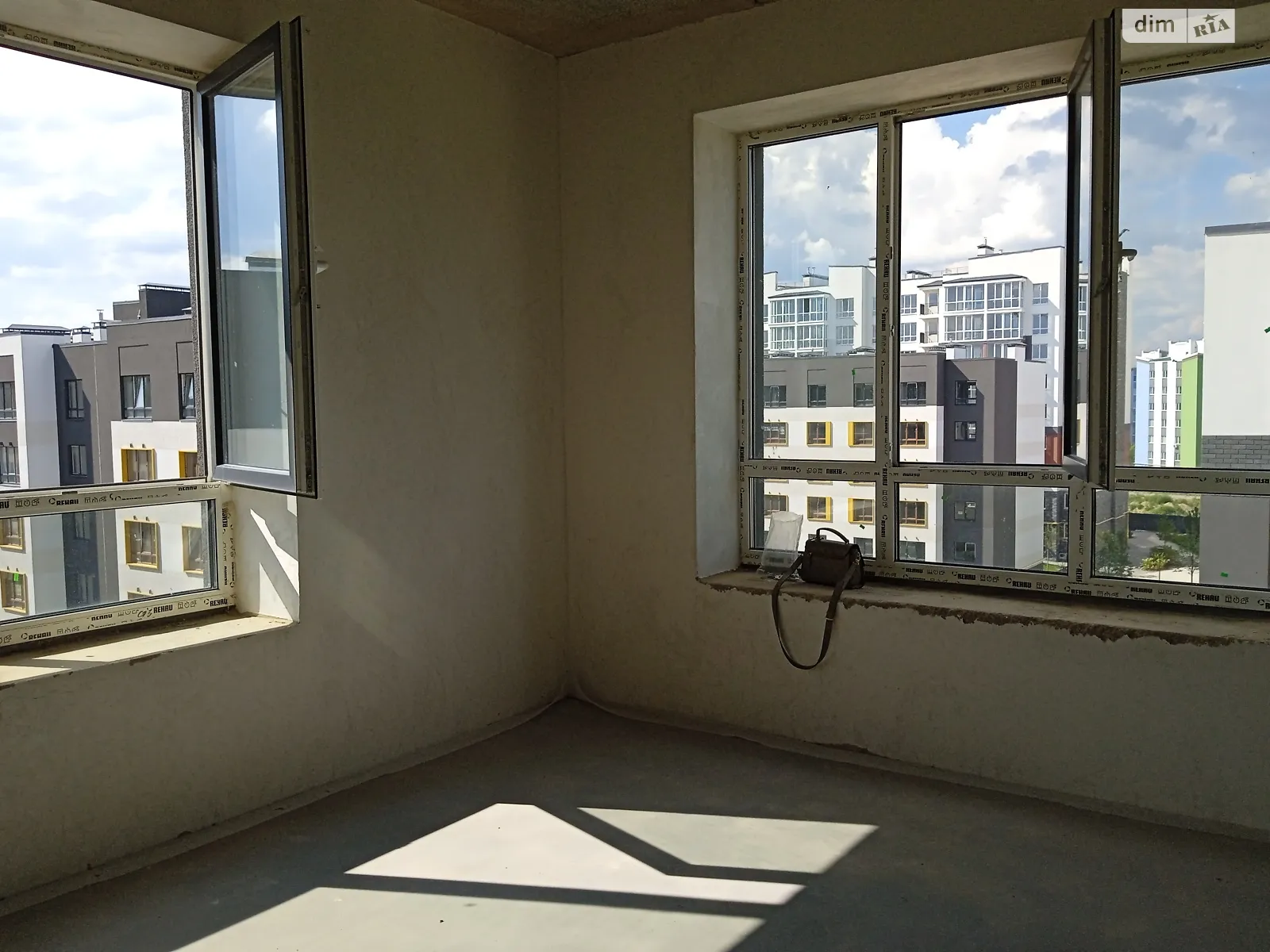 Продается 1-комнатная квартира 38 кв. м в Ирпене, ул. Соборная(ІІІ Интернационала), 2К/16 - фото 1