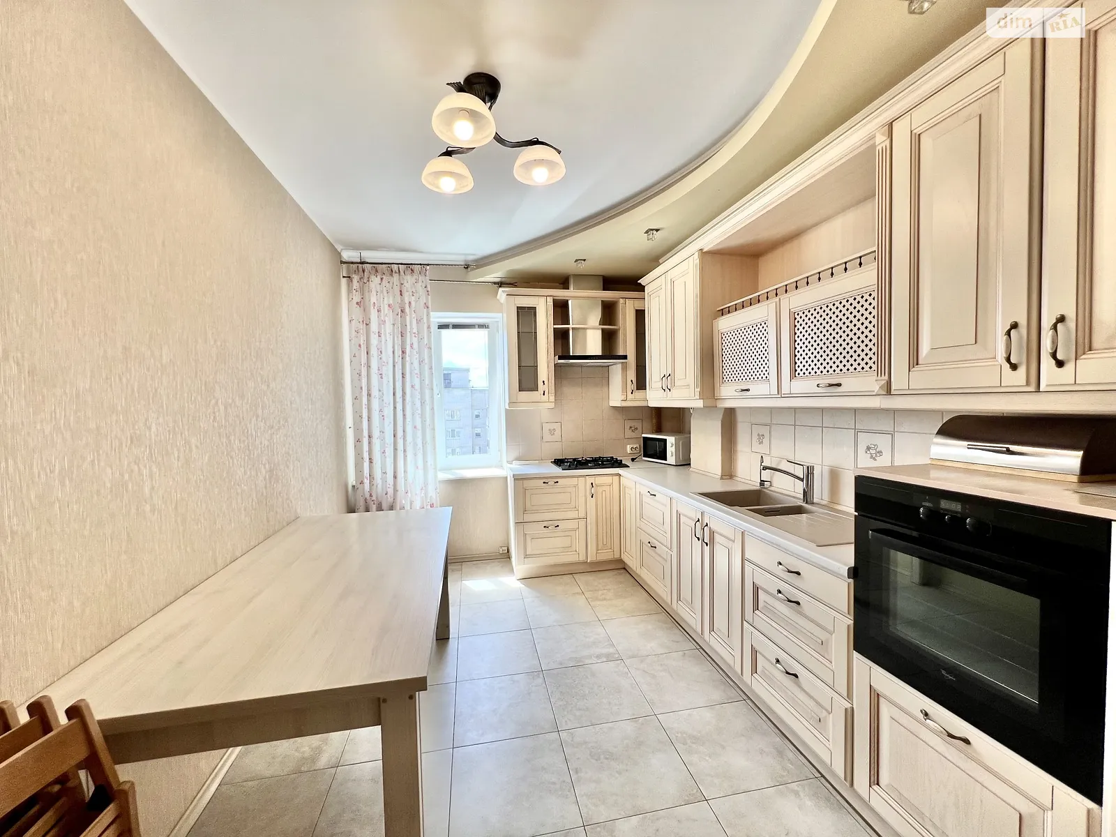 Продается 2-комнатная квартира 84 кв. м в Виннице, ул. Острожского - фото 1
