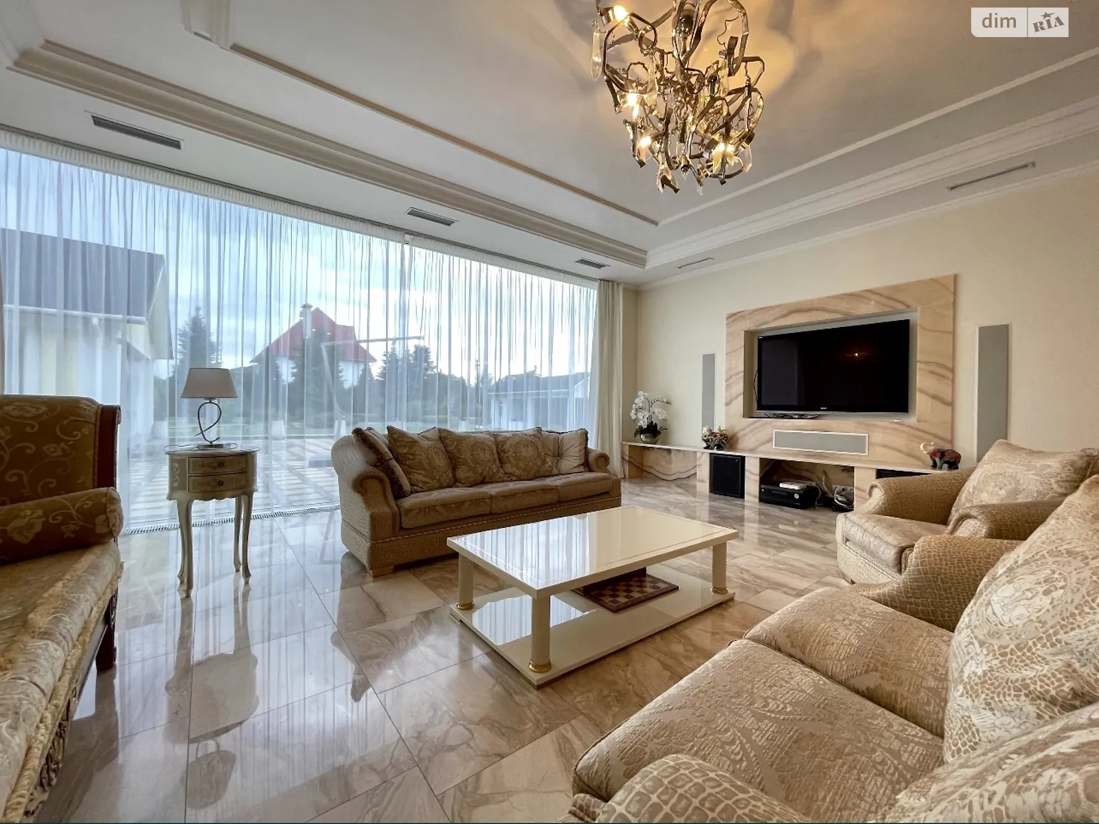 Продается дом на 2 этажа 740 кв. м с балконом, цена: 980000 $ - фото 1