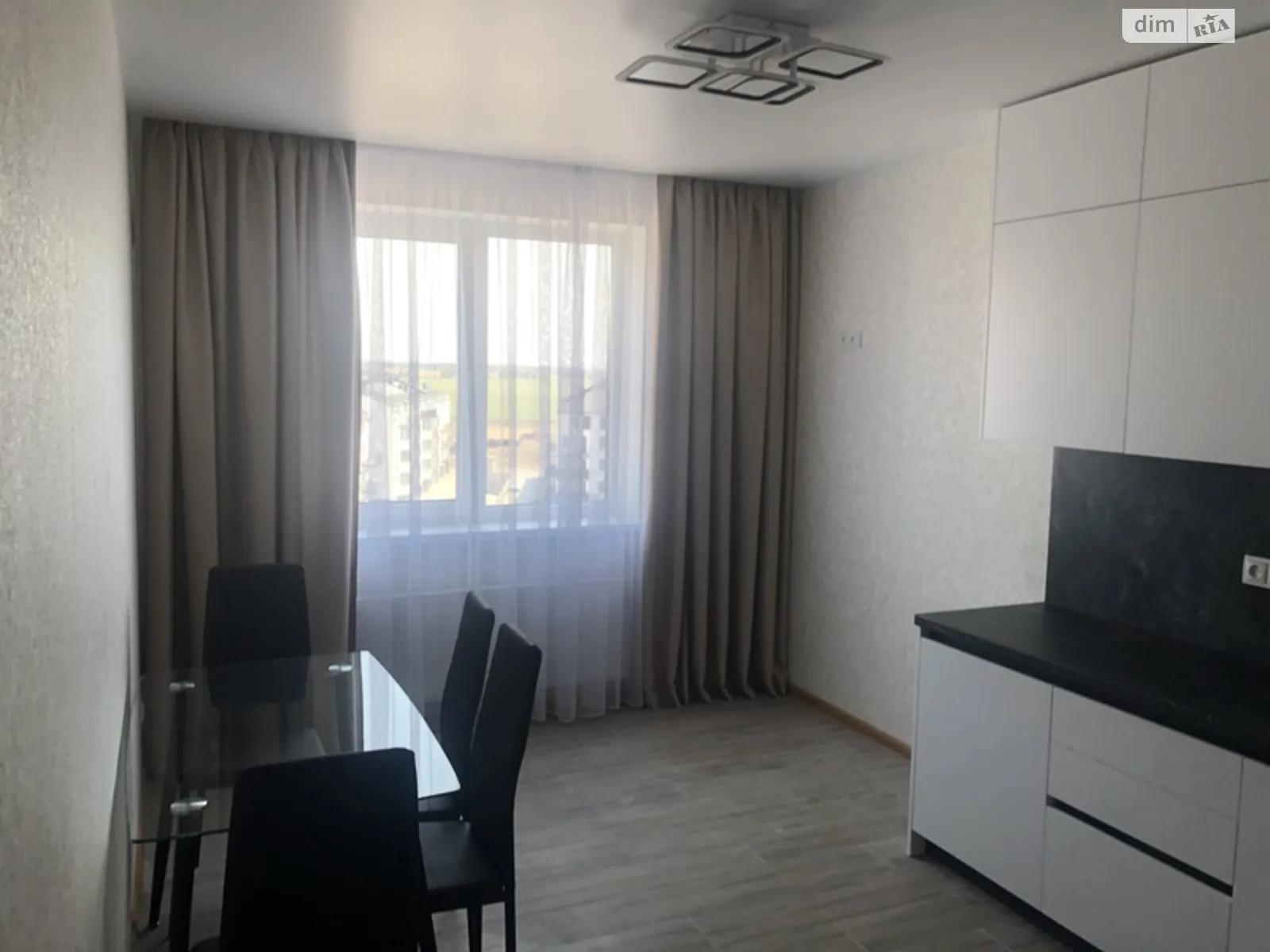 Продається 1-кімнатна квартира 40 кв. м у Одесі, вул. Академіка Сахарова - фото 1
