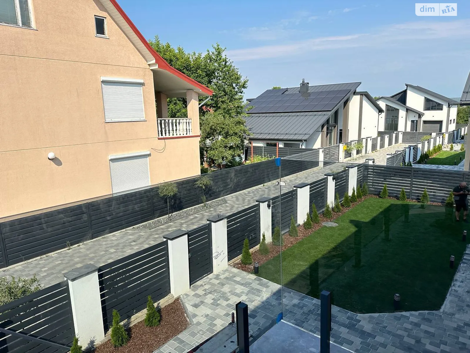 Продається будинок 2 поверховий 215 кв. м з каміном, цена: 235000 $ - фото 1