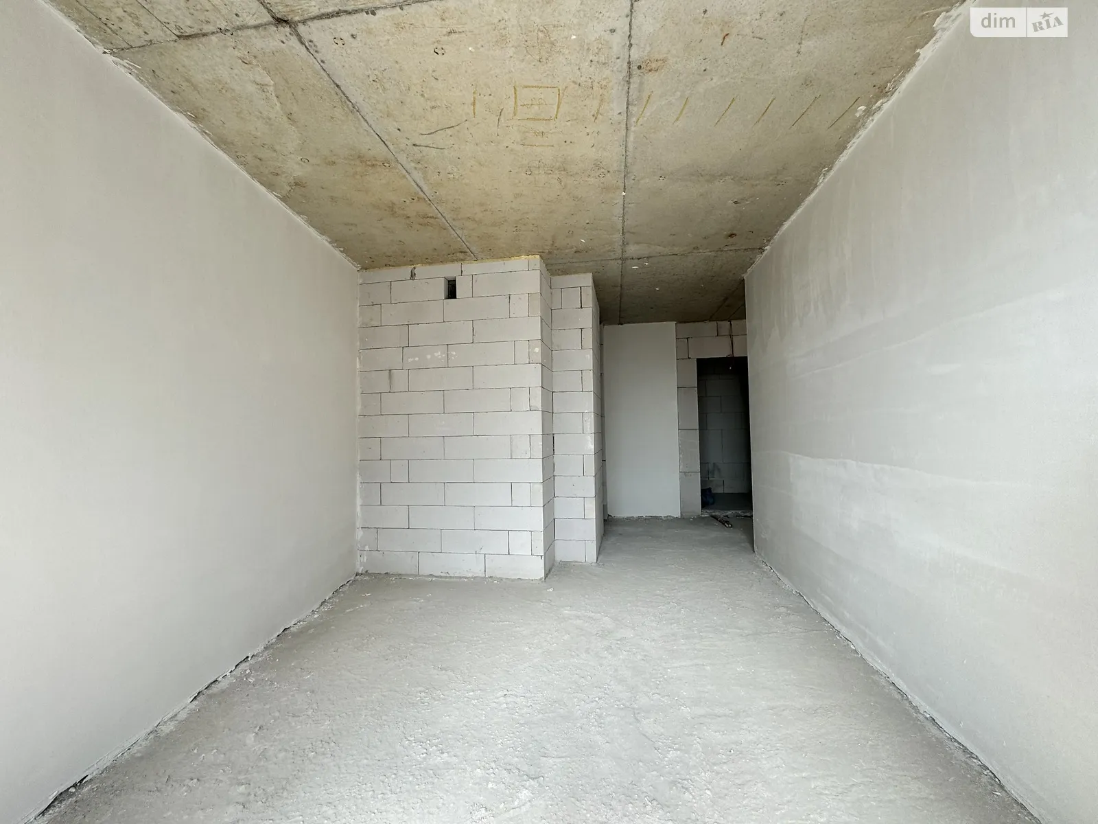 Продается 1-комнатная квартира 44 кв. м в Ивано-Франковске, ул. Ленкавского - фото 1
