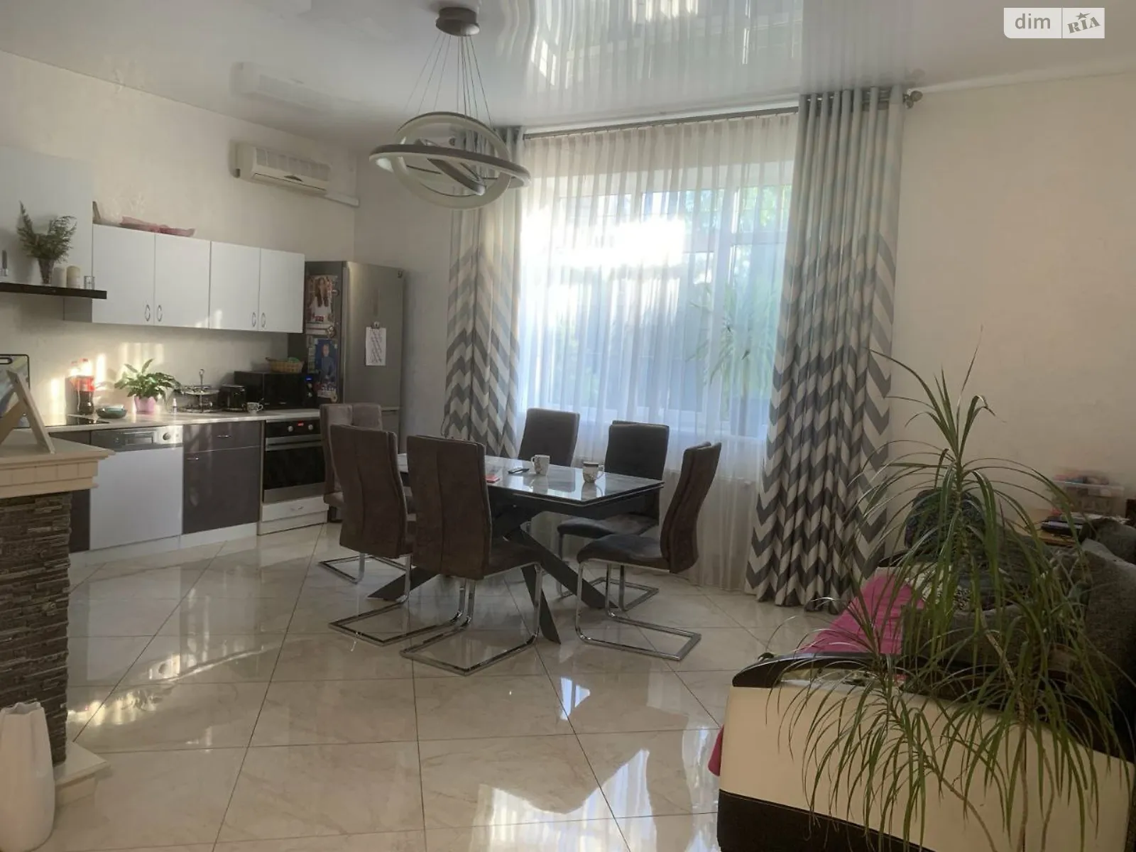 Продається одноповерховий будинок 105 кв. м з мансардою, цена: 135000 $ - фото 1