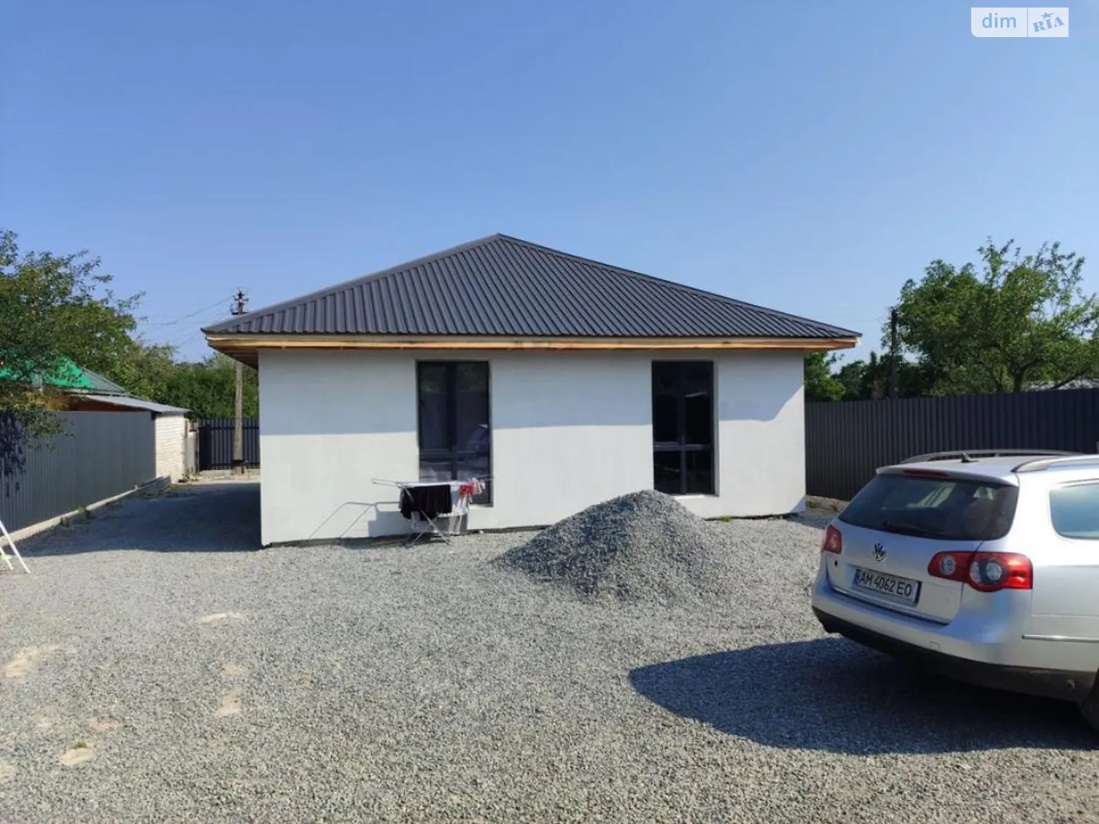 Продается одноэтажный дом 100 кв. м с гаражом, цена: 79900 $ - фото 1