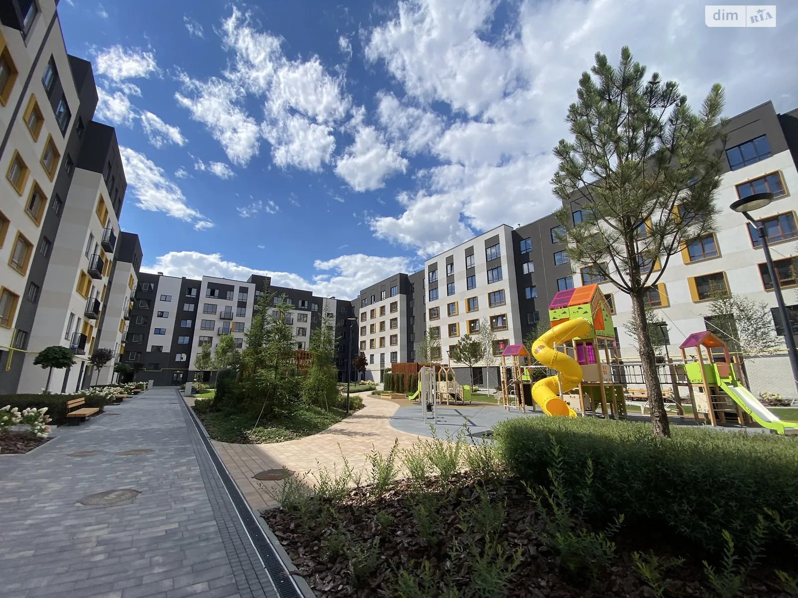 Продается 2-комнатная квартира 57 кв. м в Ирпене, ул. Соборная(ІІІ Интернационала), 2К/16 - фото 1