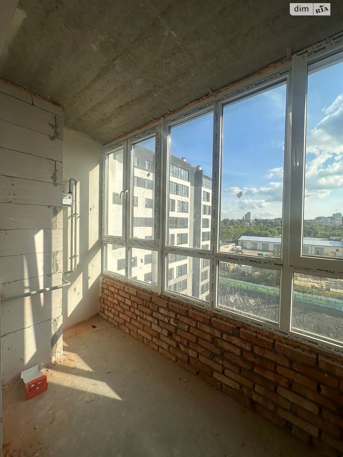 Продається 2-кімнатна квартира 68.6 кв. м у Хмельницькому, вул. Озерна - фото 1
