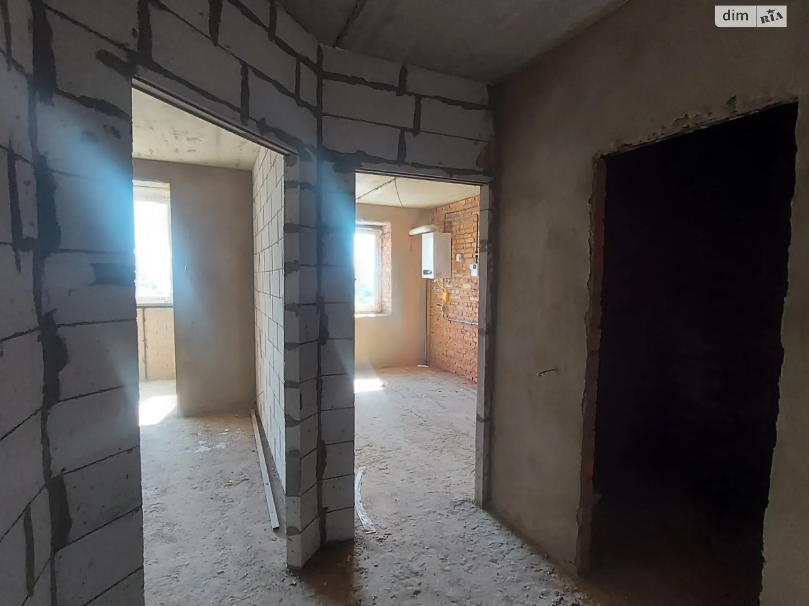 Продается 1-комнатная квартира 40 кв. м в Стрижавке, ул. Киевская, 224 - фото 1
