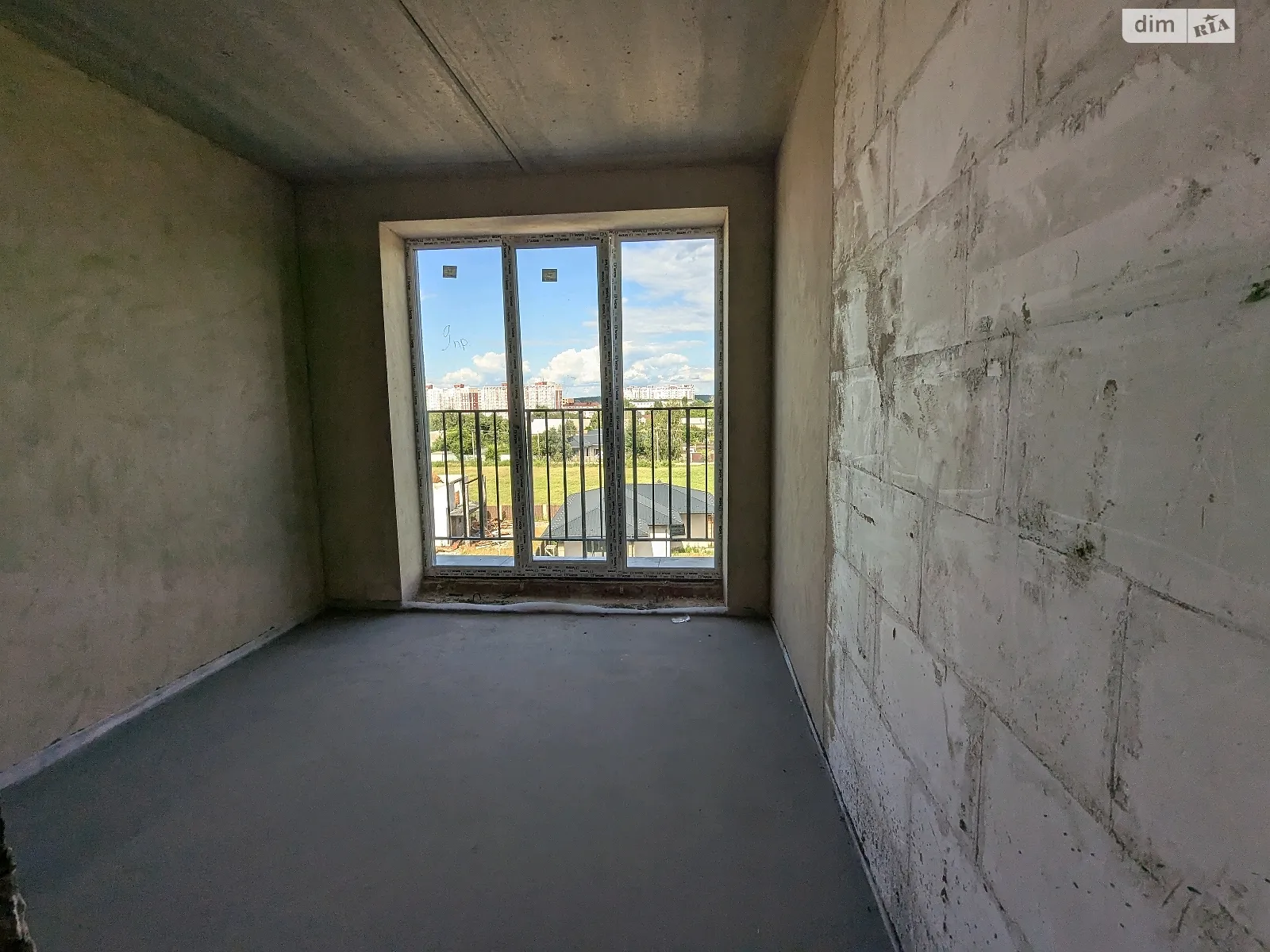 Продается 1-комнатная квартира 40 кв. м в Буче, пер. Гостомельский, 2 - фото 1