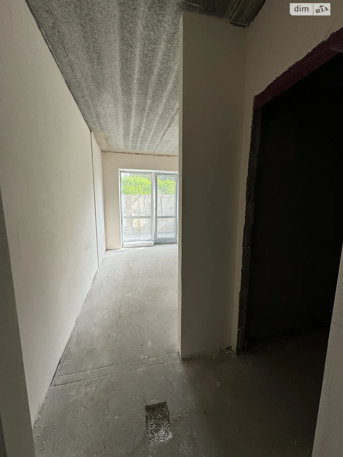 Продается 1-комнатная квартира 20 кв. м в Гостомеле, ул. Молодежная - фото 1