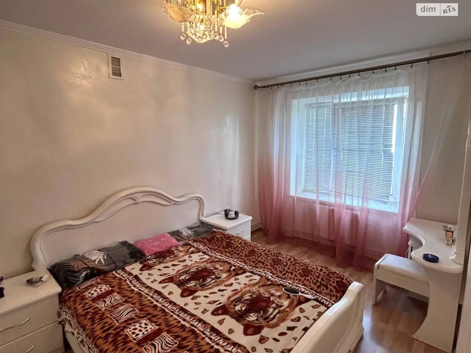 Сдается в аренду 4-комнатная квартира 102.4 кв. м в Ивано-Франковске, ул. Хмельницкого Богдана - фото 1