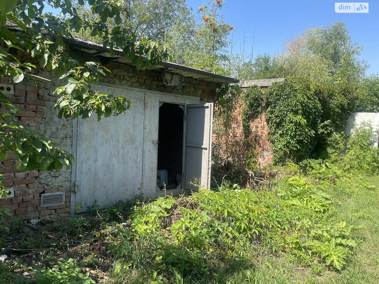 Продается отдельно стоящий гараж под легковое авто на 21 кв. м, цена: 4500 $ - фото 1