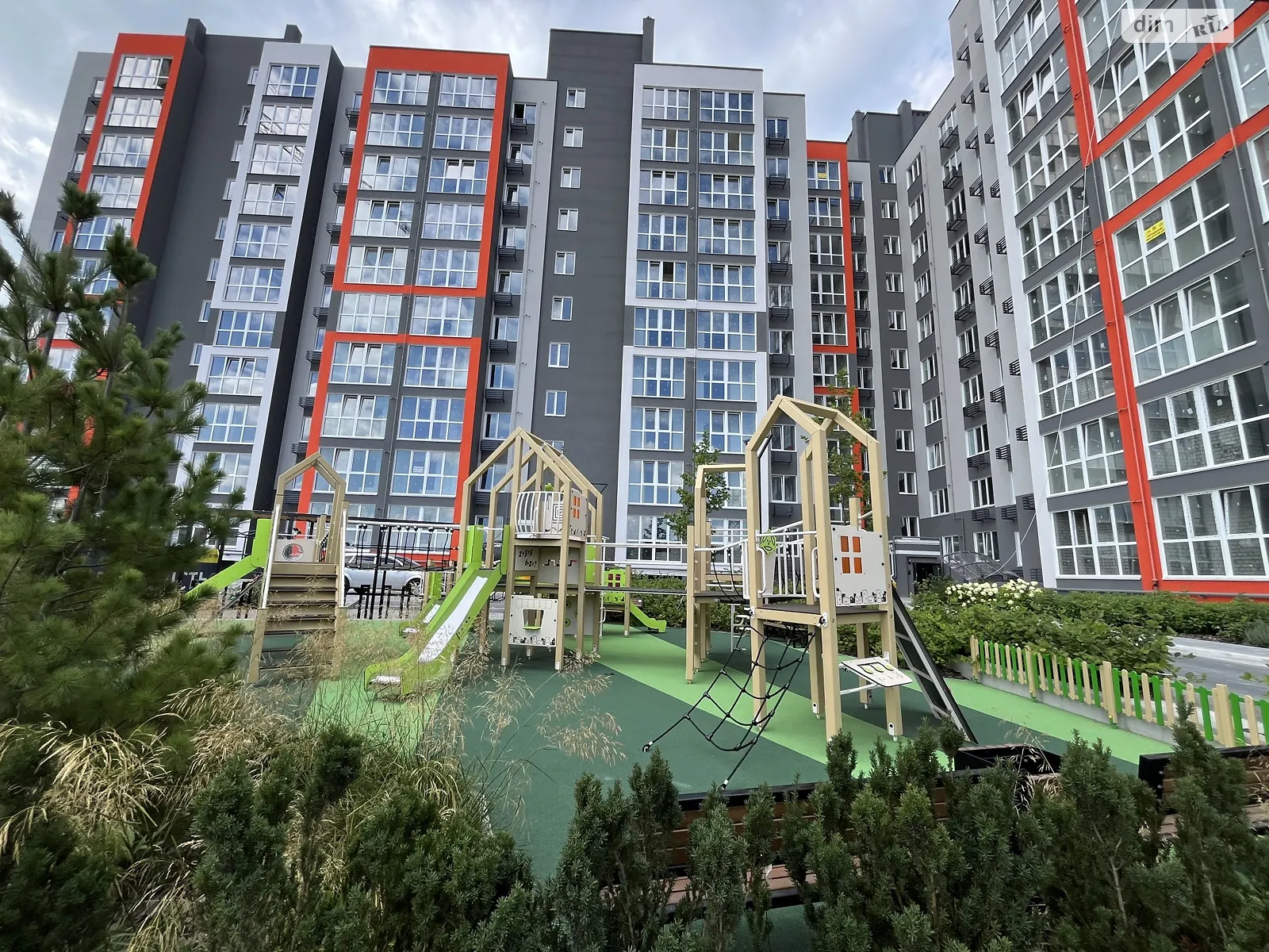 Продается 2-комнатная квартира 65 кв. м в Чернигове, ул. Независимости, 7В - фото 1