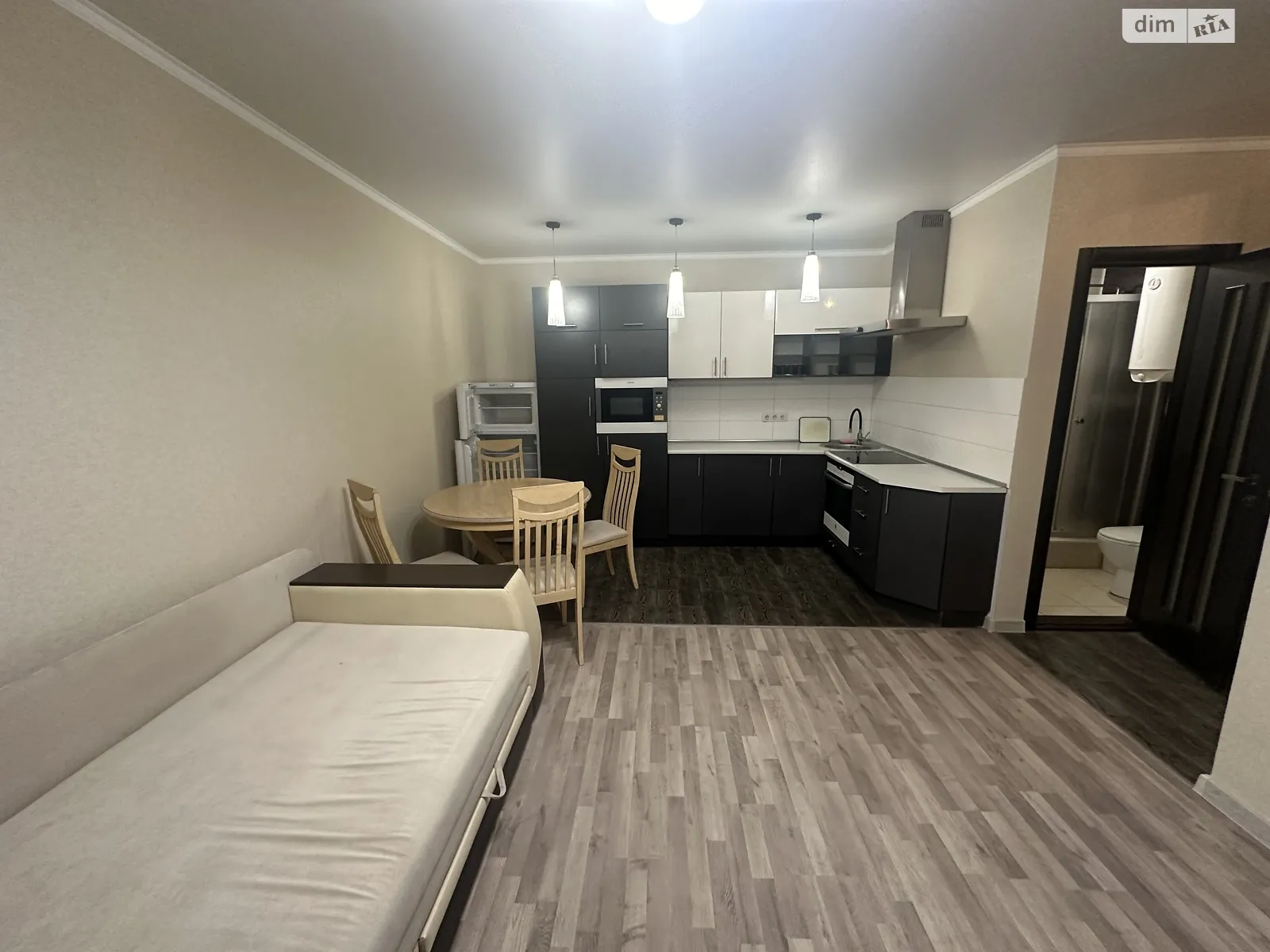 Продається 1-кімнатна квартира 36 кв. м у Одесі, вул. Педагогічна - фото 1