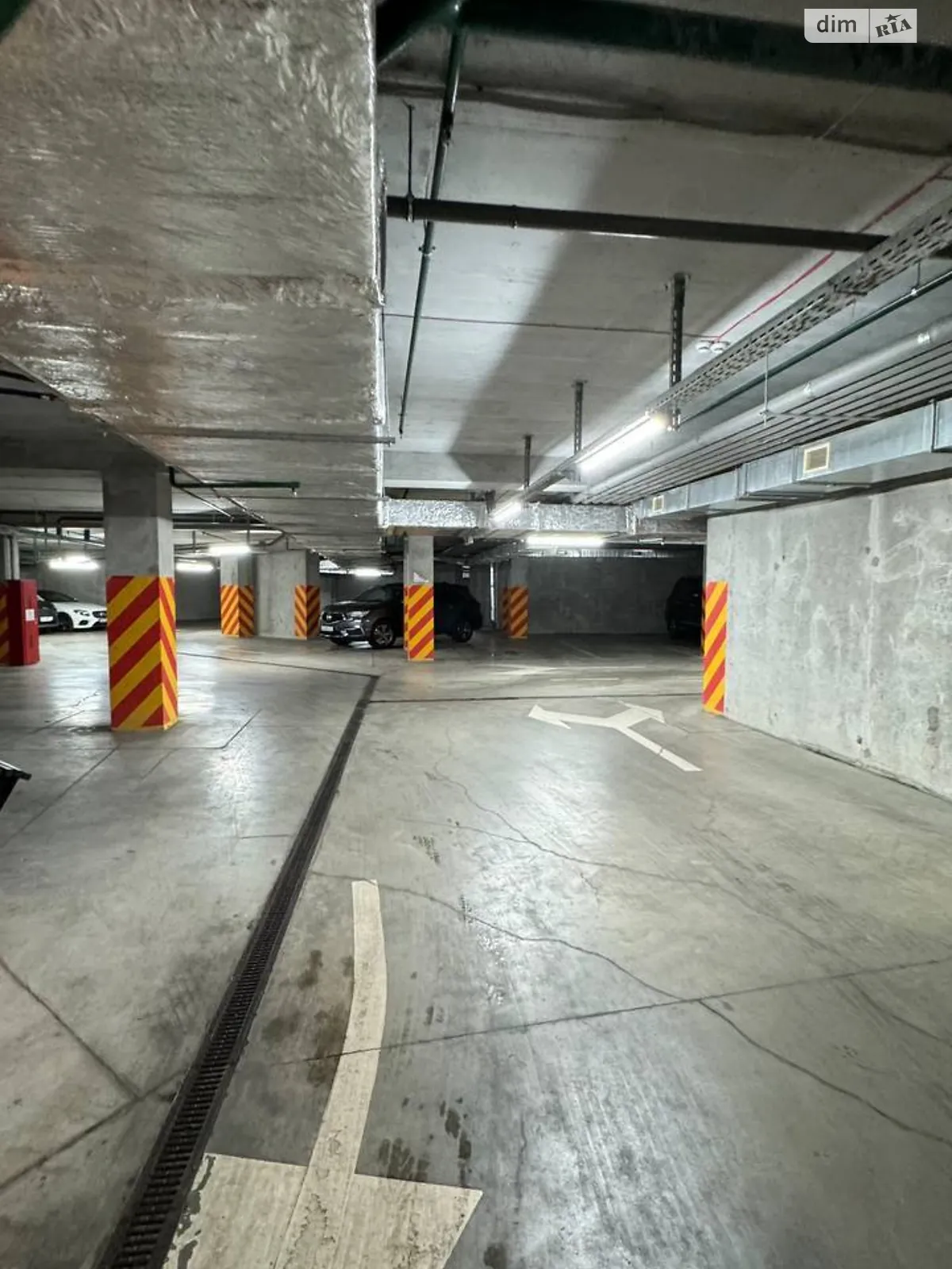 Продается подземный паркинг под легковое авто на 16.9 кв. м - фото 3