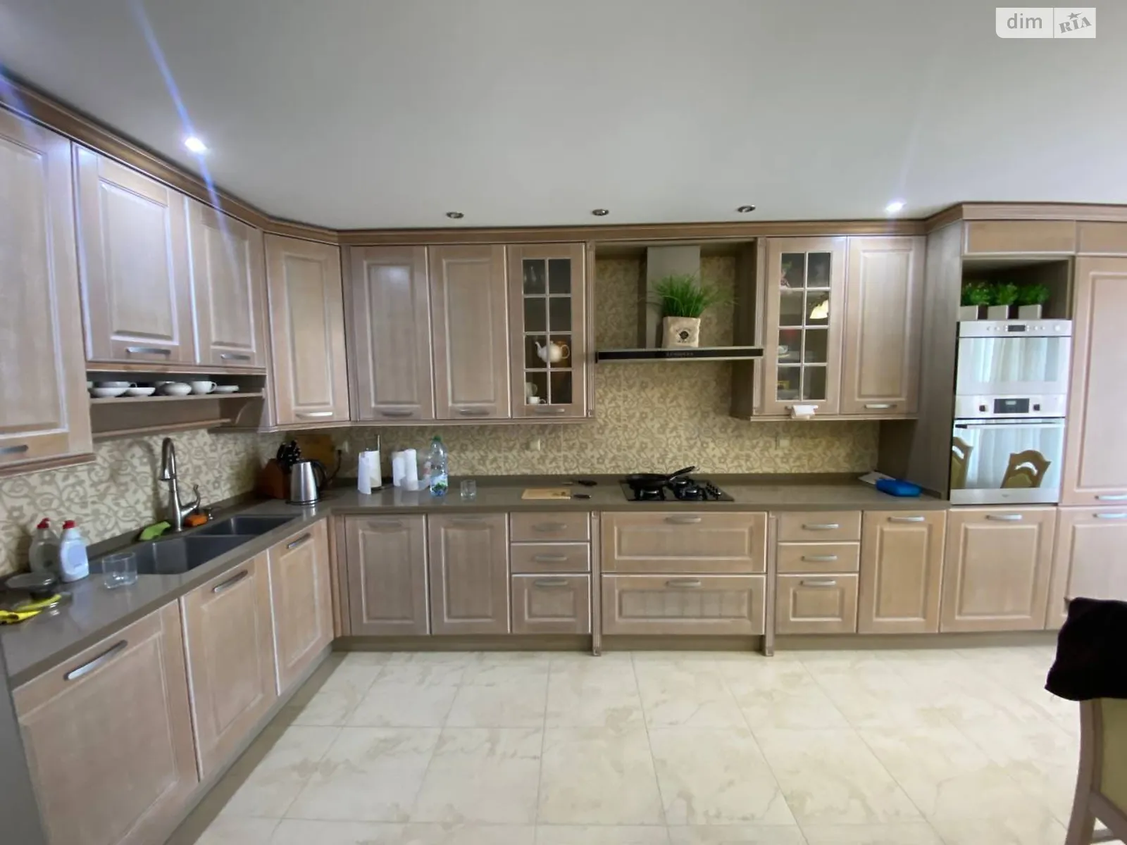 4-комнатная квартира 138 кв. м в Тернополе, просп. Бандеры Степана - фото 1