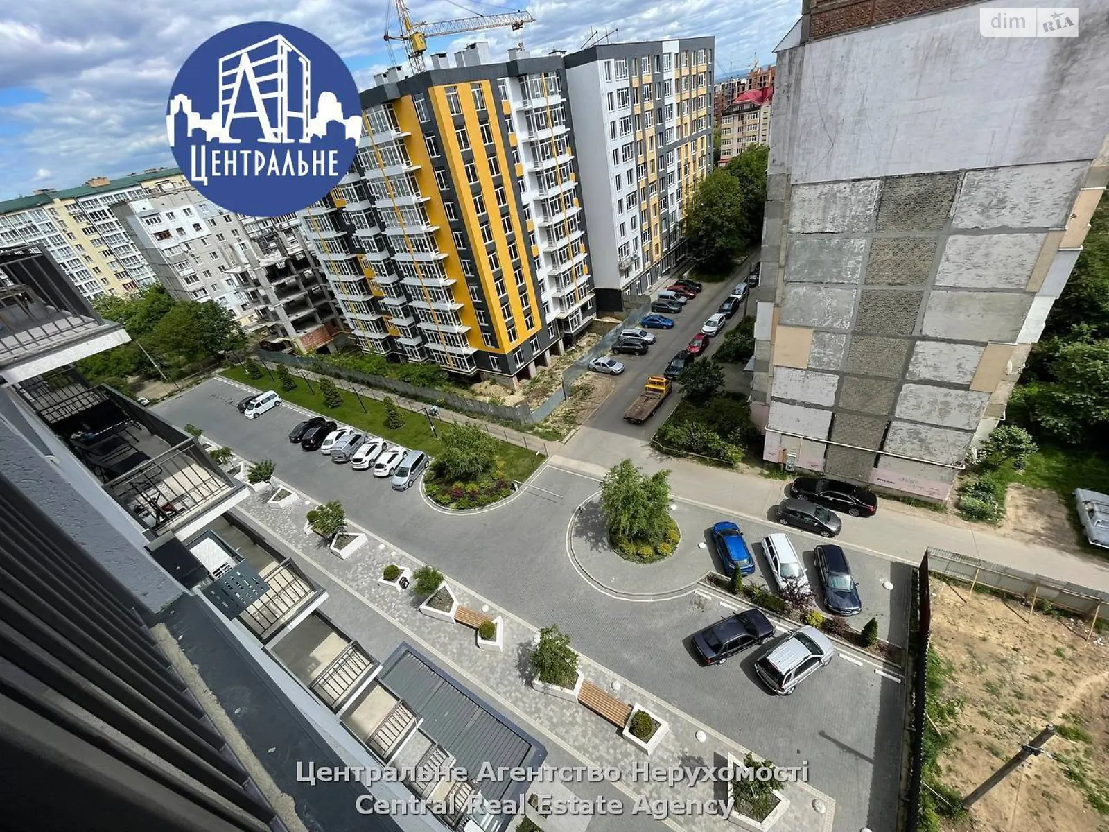 Продається 2-кімнатна квартира 78.3 кв. м у Чернівцях, вул. Руська, 213Б - фото 1