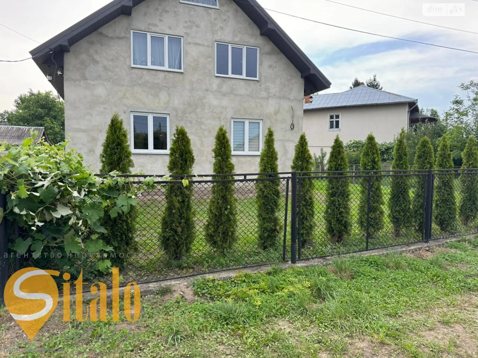 Продается дом на 2 этажа 160 кв. м с камином, цена: 95000 € - фото 1