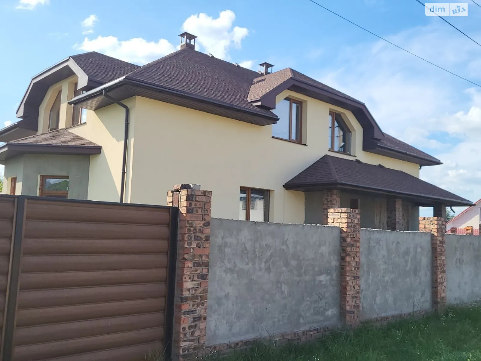 Продается дом на 2 этажа 214.4 кв. м с верандой, цена: 140000 $ - фото 1