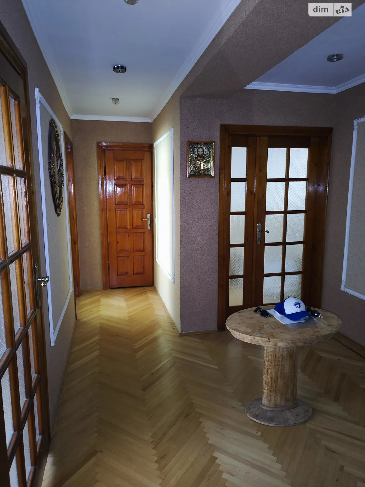 Продается 4-комнатная квартира 98.6 кв. м в Черновцах, ул. Южно-Окружная, 11 - фото 1