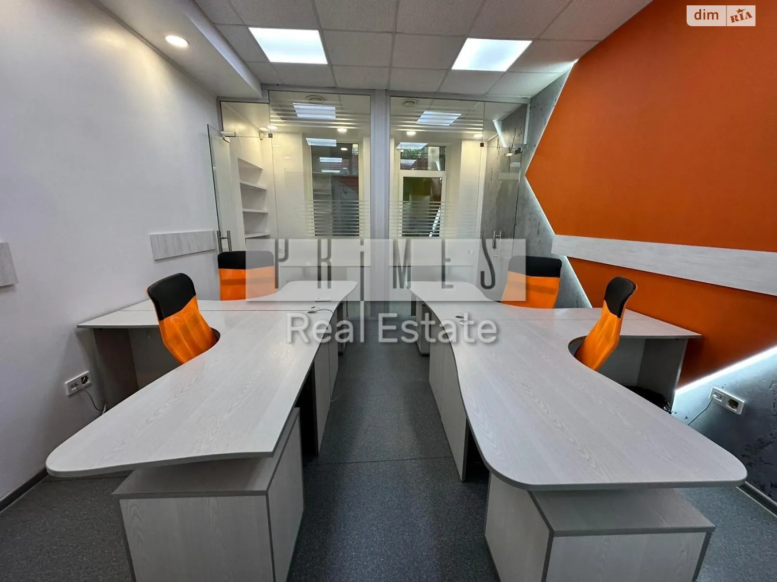 Здається в оренду офіс 100 кв. м в бізнес-центрі, цена: 1600 $ - фото 1