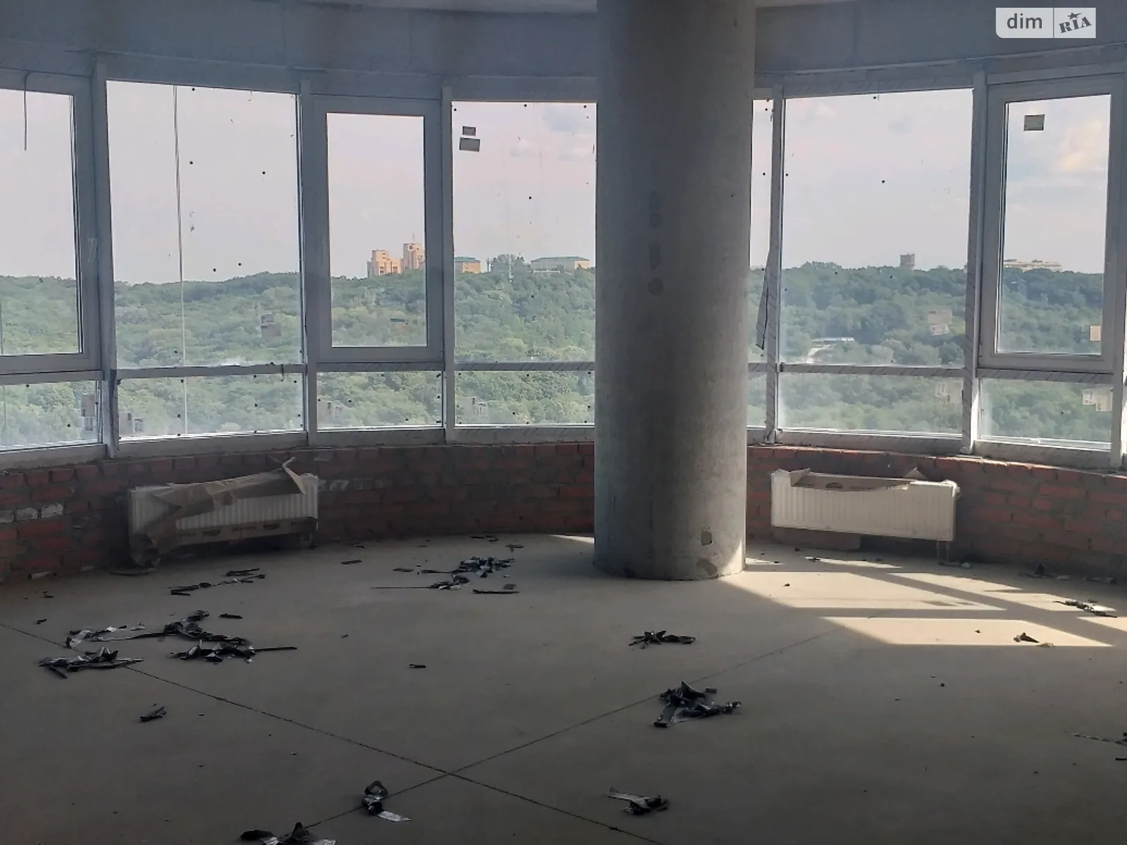 Продается 3-комнатная квартира 116 кв. м в Киеве, просп. Голосеевский(40-летия Октября), 76 - фото 1