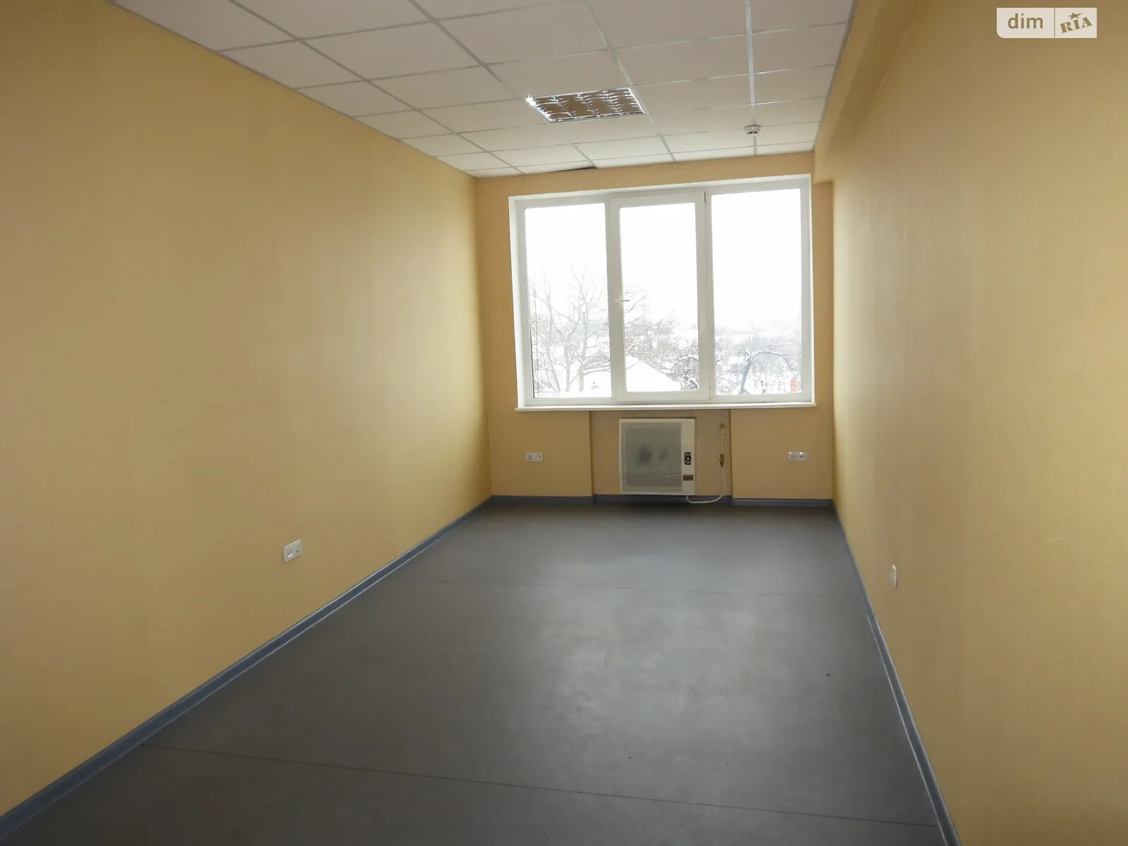 Сдается в аренду офис 65 кв. м в бизнес-центре, цена: 9800 грн - фото 1