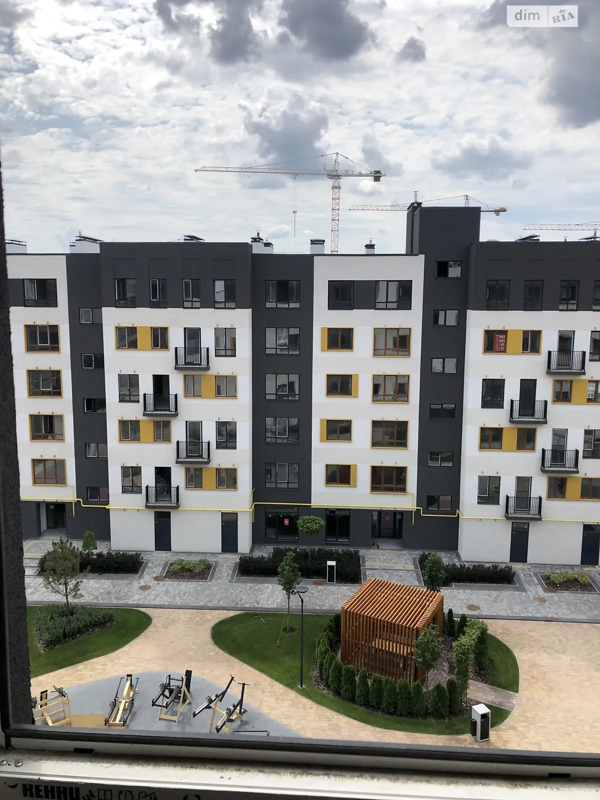 Продается 2-комнатная квартира 57 кв. м в Ирпене, ул. Соборная(ІІІ Интернационала) - фото 1