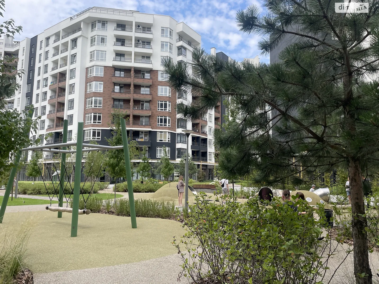 Продается 1-комнатная квартира 43 кв. м в Ирпене, ул. Кобылянской Ольги - фото 1