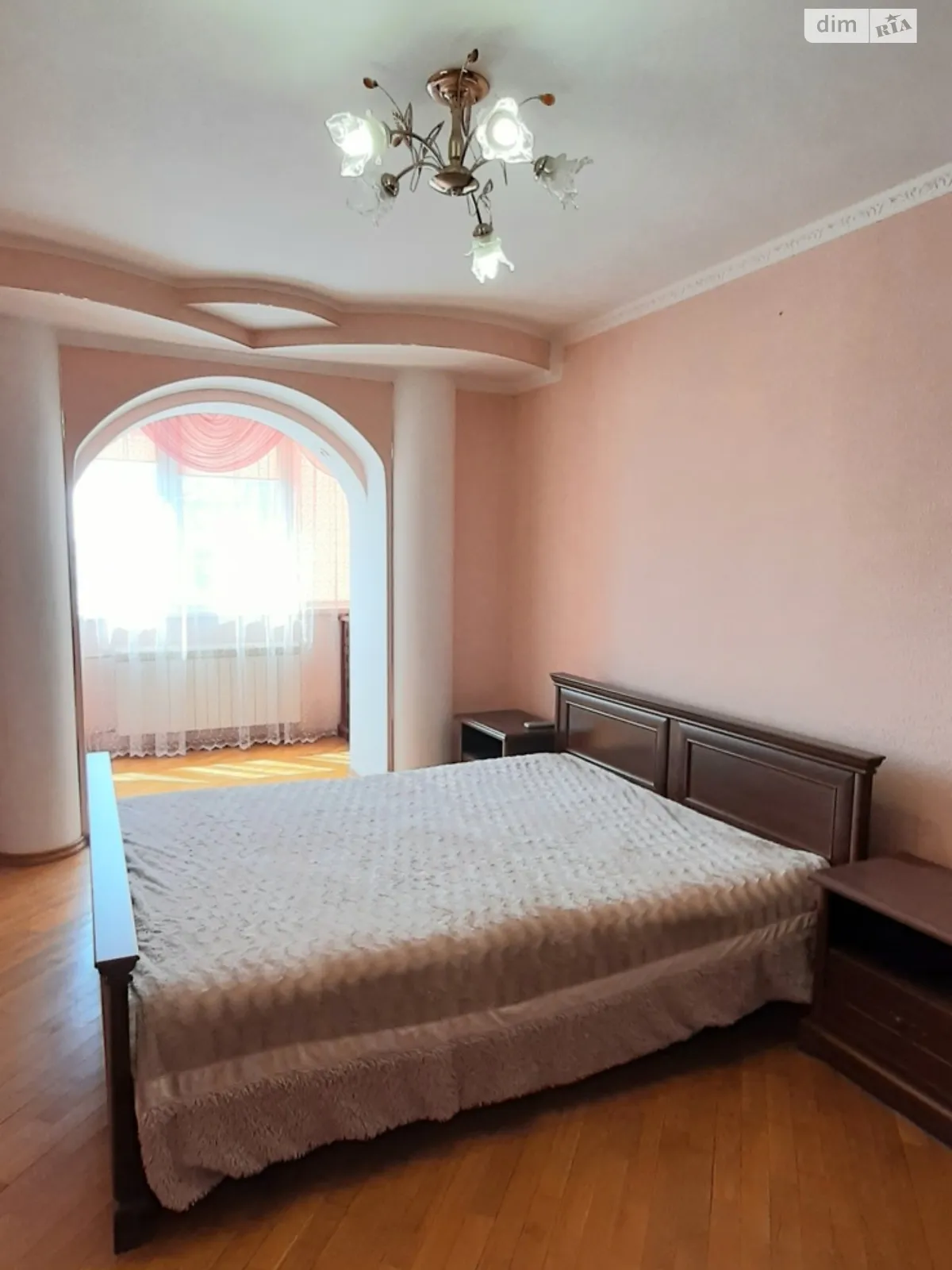 3-комнатная квартира 87 кв. м в Тернополе, ул. Будного Степана - фото 1