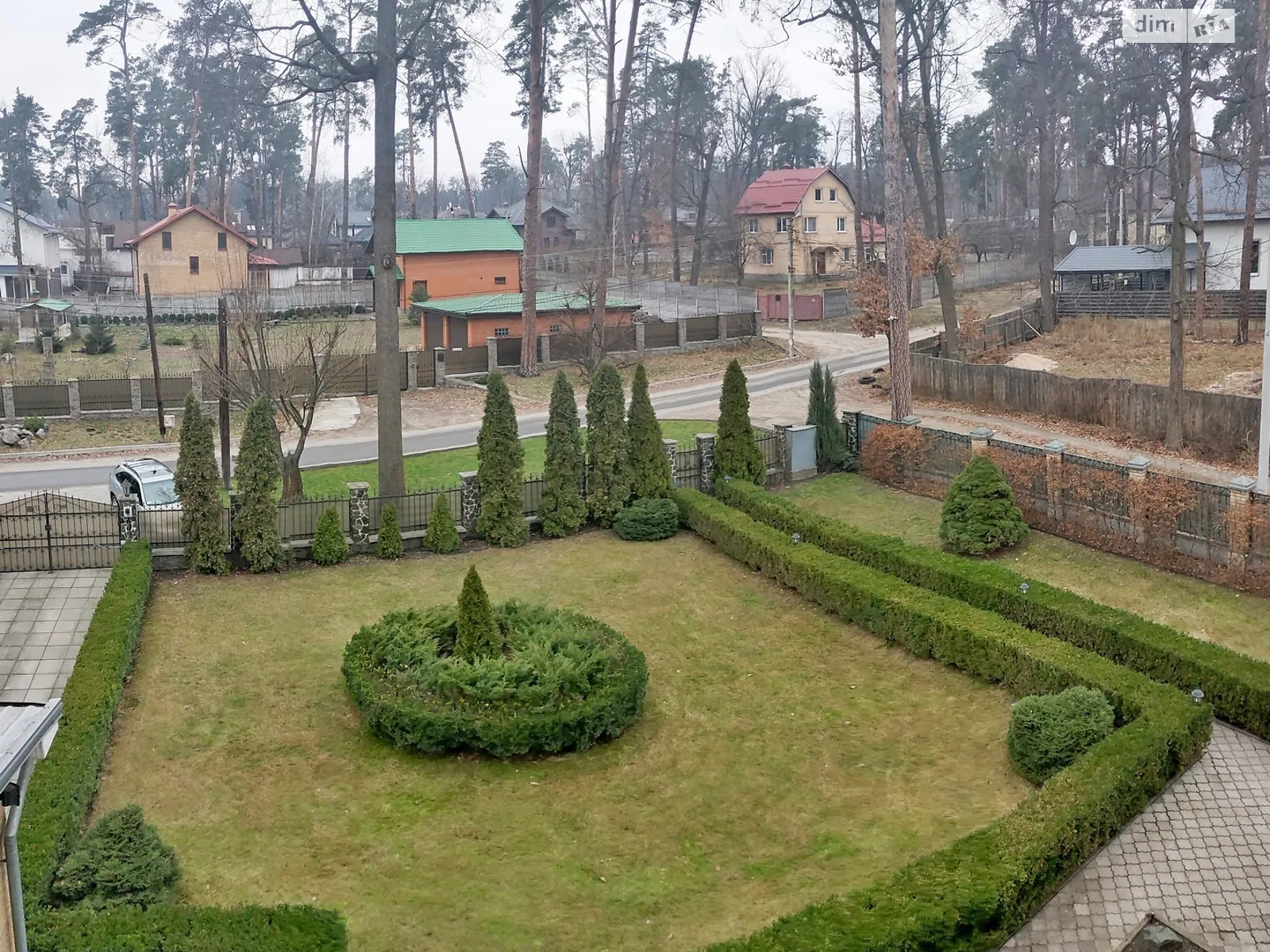 Продається об'єкт сфери послуг 805 кв. м в 4-поверховій будівлі, цена: 600000 $ - фото 1